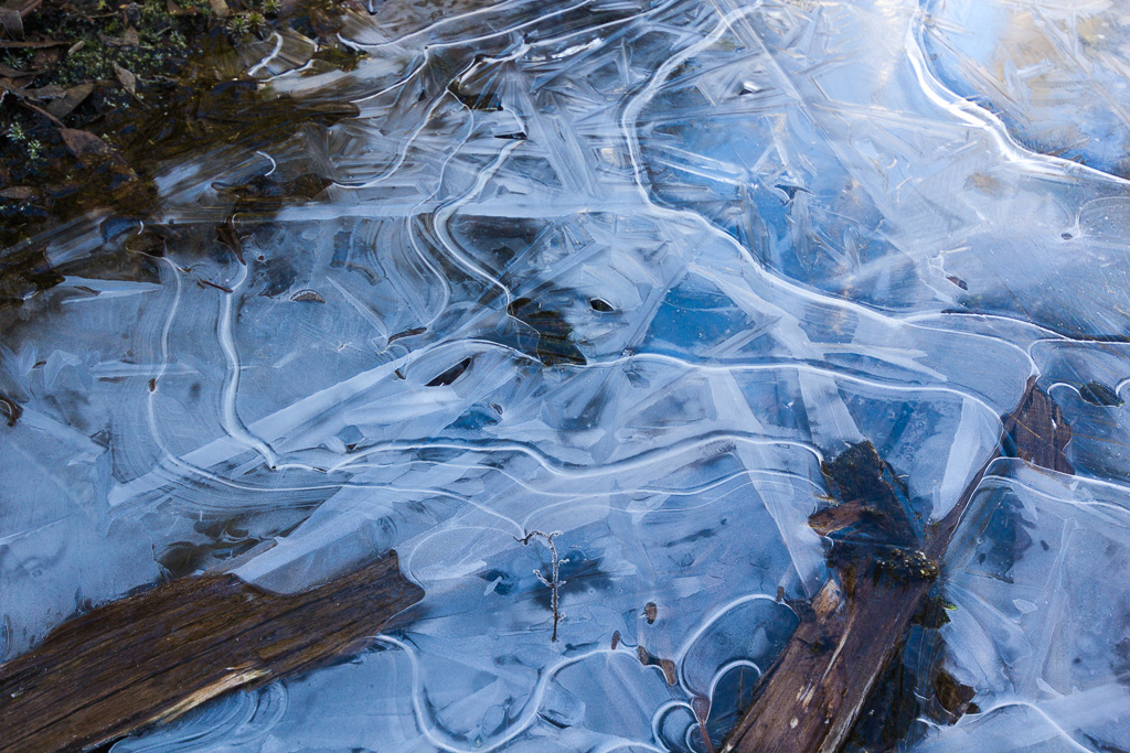 frozen-water-ice-tasmania