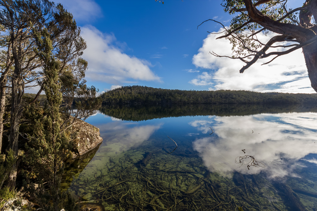 reflections-lake-adelaide-tasmania
