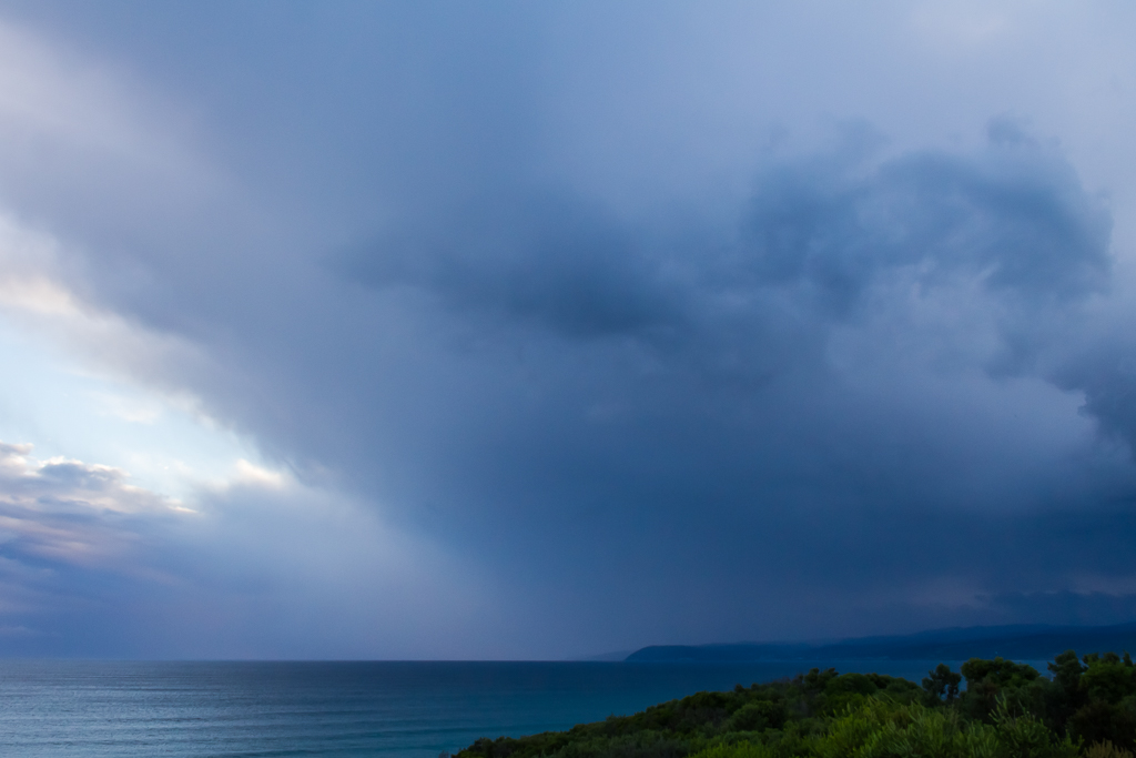 rain-clouds-over-aireys-inlet