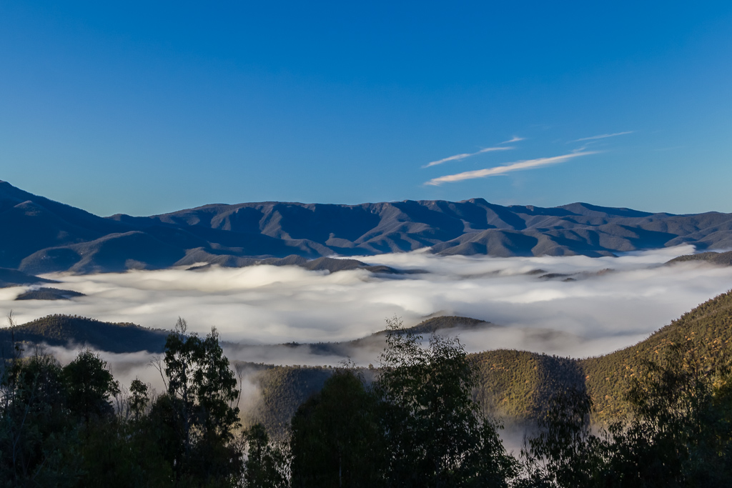 clouds-valley-bennison-lookout
