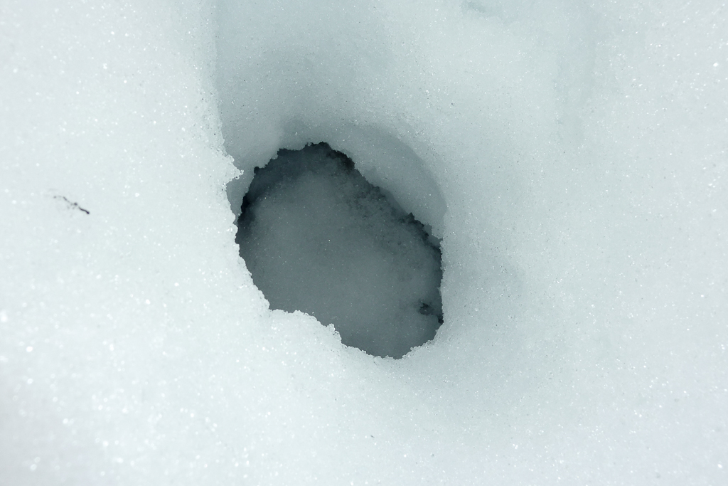 hole-snow-tasmania