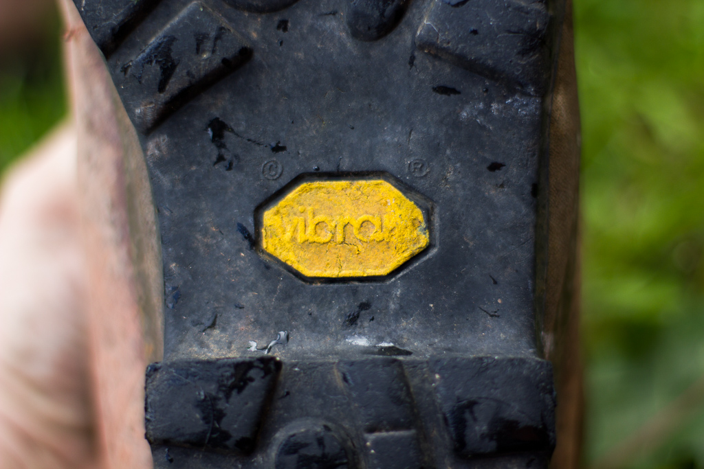 vibram-sole-leather-hiking-boot