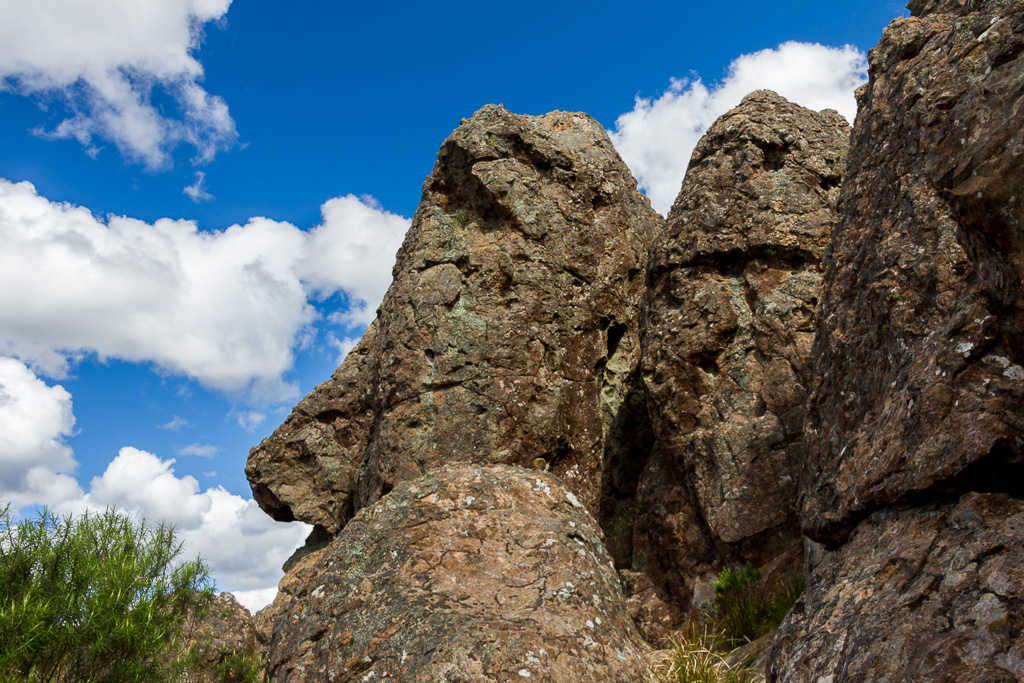 boulders-hanging-rock
