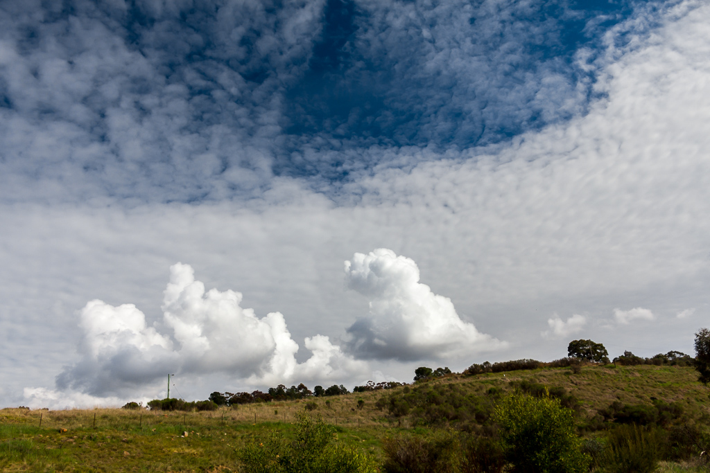 cumulus-clouds-over-castlemaine