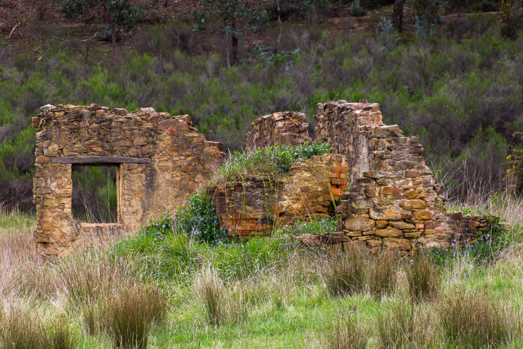 old-building-ruins-castlemaine