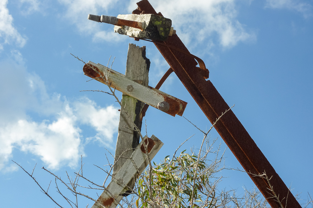 old-power-poles-wilsons-promontory