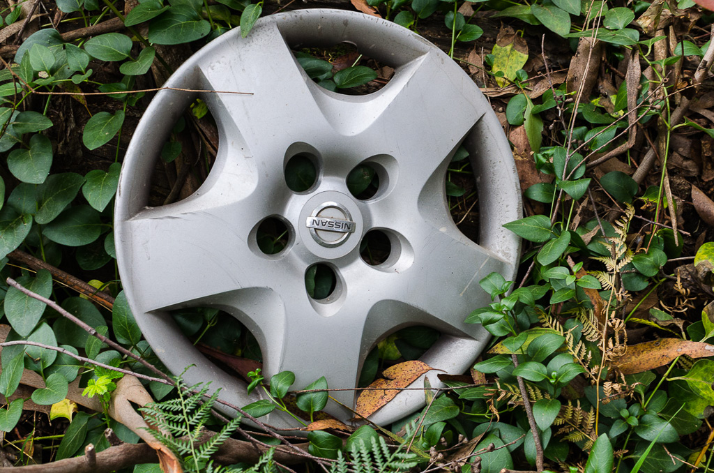 nissan-hubcap