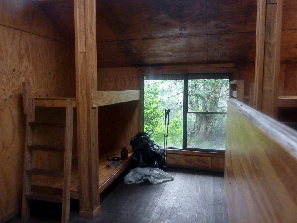 sleeping-area-windermere-hut