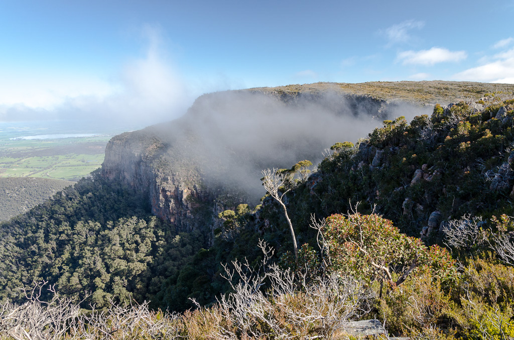 low-cloud-on-major-mitchell-plateau