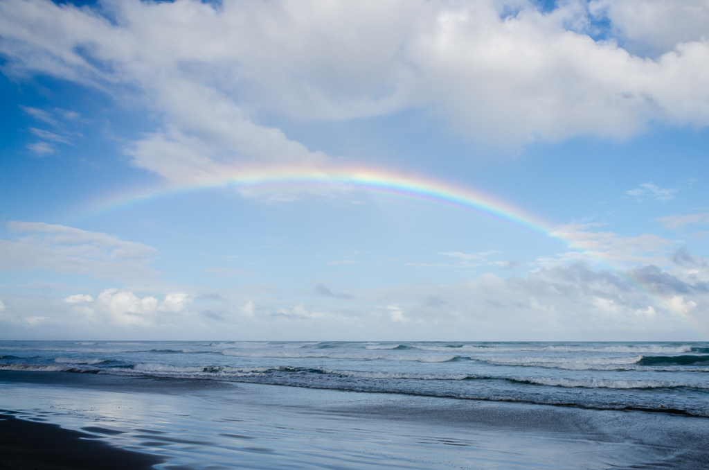 rainbow-above-ocean