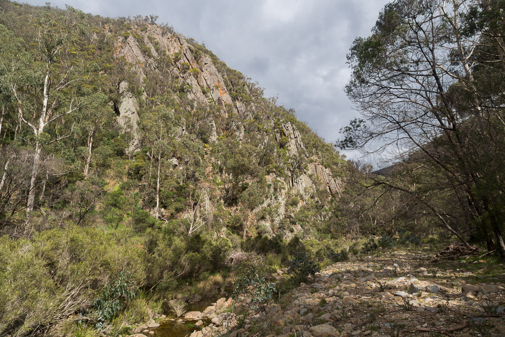 cliff-lerderderg-gorge