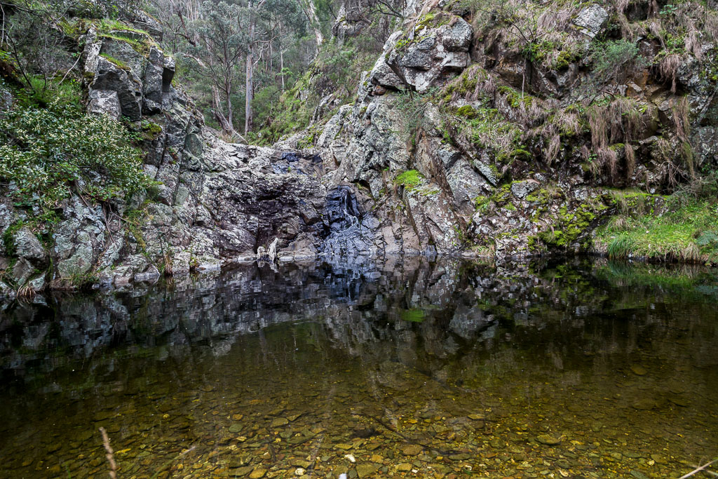 old-river-waterfall-lerderderg-gorge