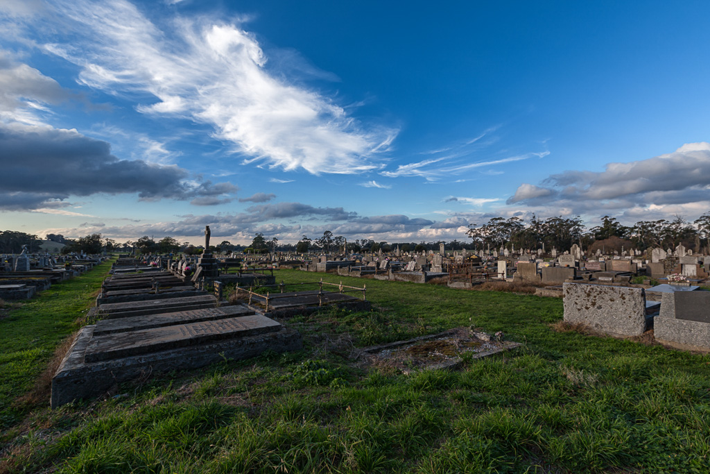 daylesford-cemetery