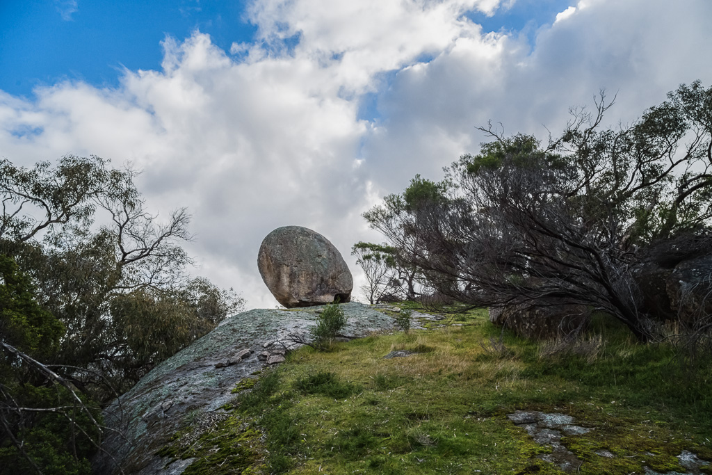 boulder-rock-mount-kooyoora