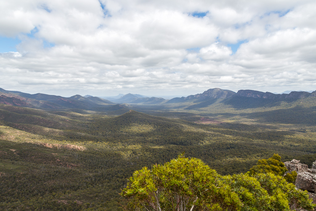 view-from-top-cathedral-rock-grampians