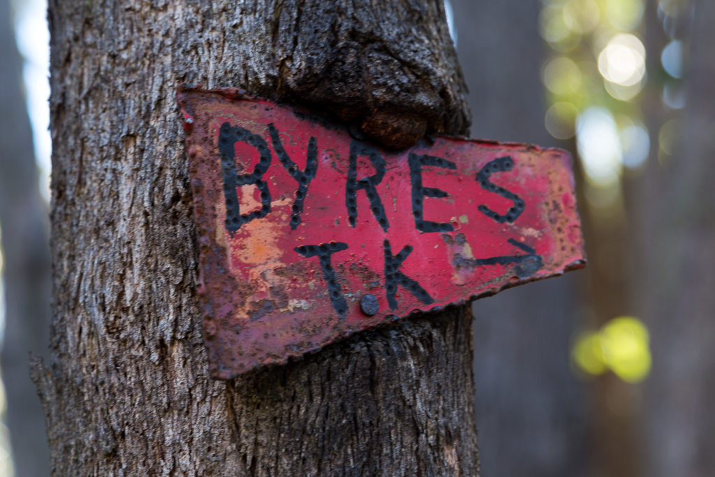 old-byers-track-sign-lerderderg-state-park