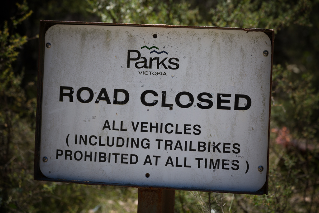 road-closed-sign-lerderderg-state-park