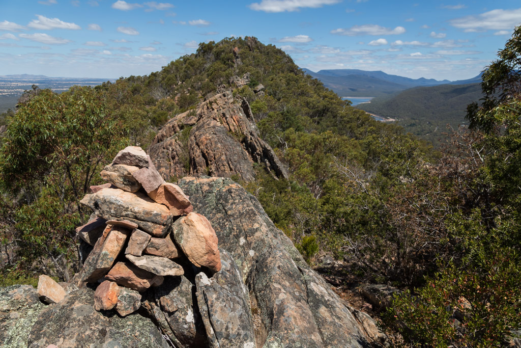 rock-cairn-ridge-mount-william-range-grampians