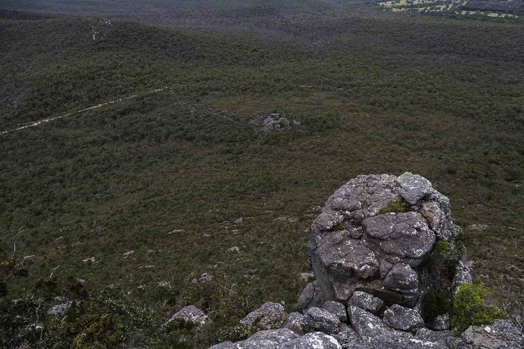 rock-outcrop-signal-peak-grampians-national-park